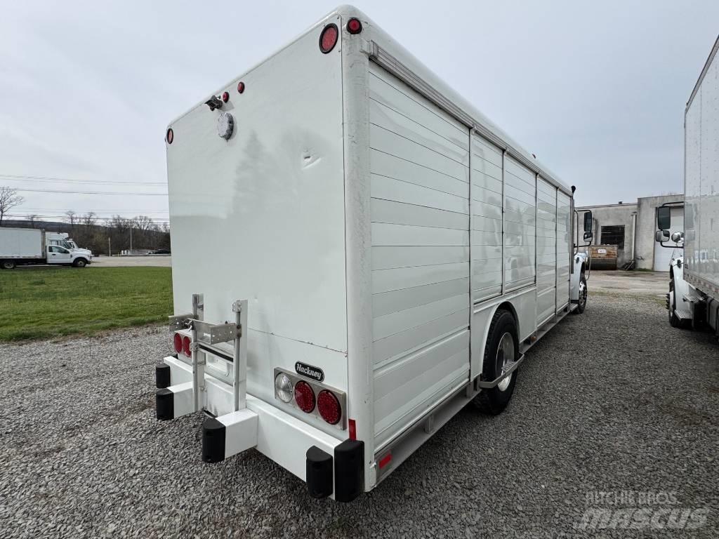Freightliner M2 Kamioni za prijevoz pića