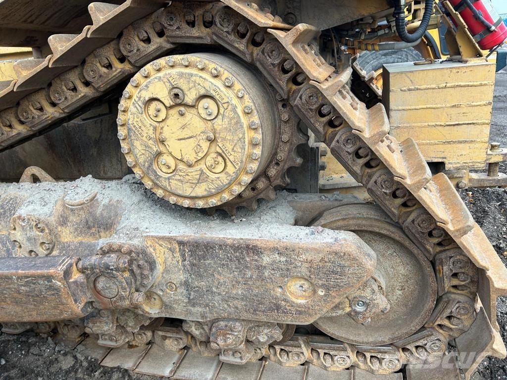 CAT D8 N Buldožeri gusjeničari