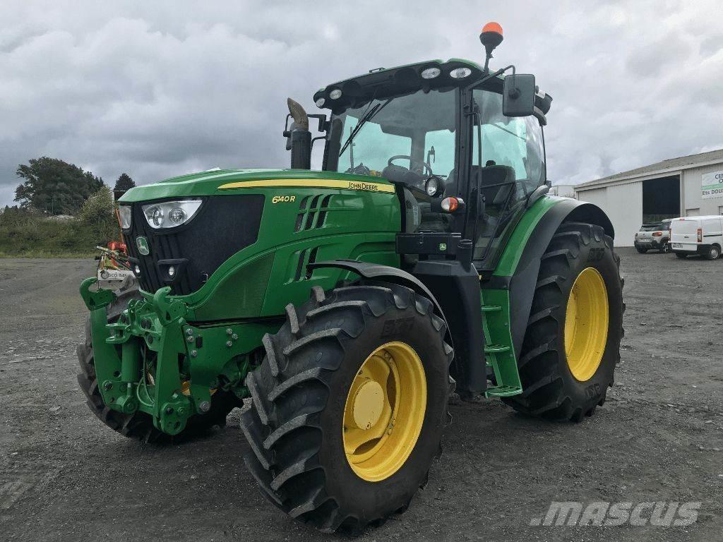 John Deere 6140 R Traktori