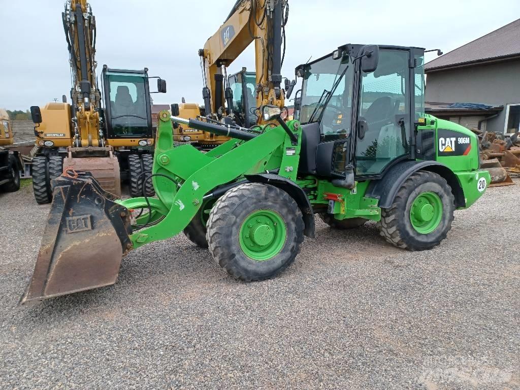 CAT 906M Utovarivači na kotačima