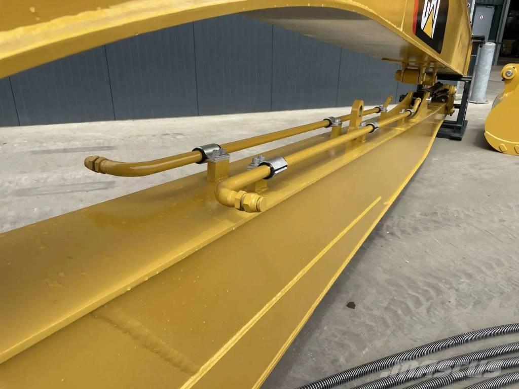 CAT 323F 18m Set Utovarne korpe