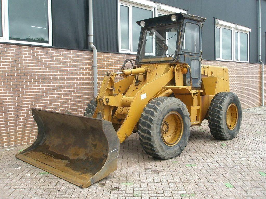 Komatsu W40-2 Utovarivači na kotačima