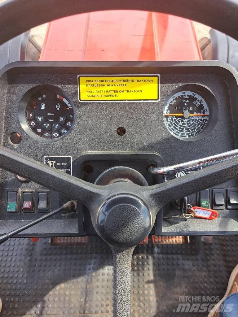 International 956XL Traktori