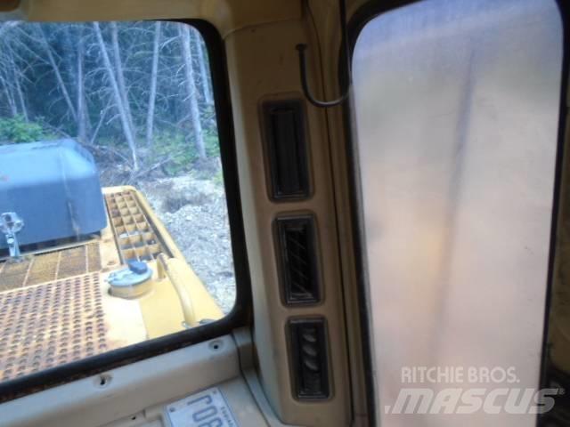 CAT 330 L Bageri gusjeničari