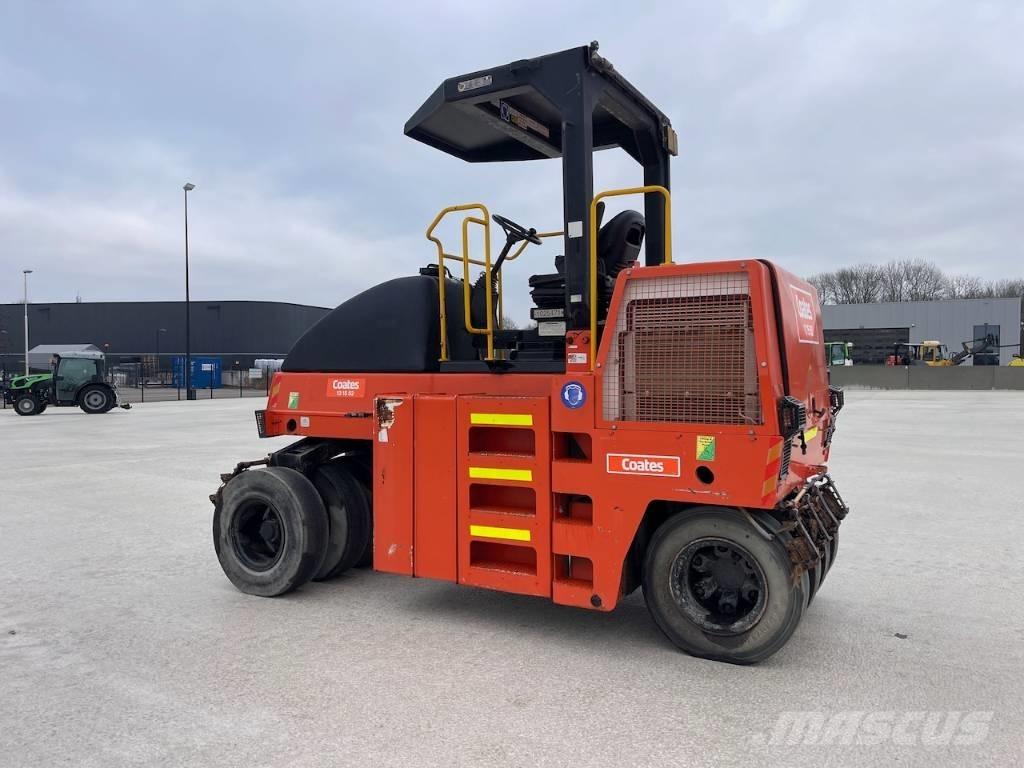 Dynapac CP 142 Gumeni valjci na kotačima