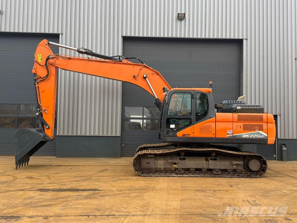 Doosan DX225LC-7 Bageri gusjeničari