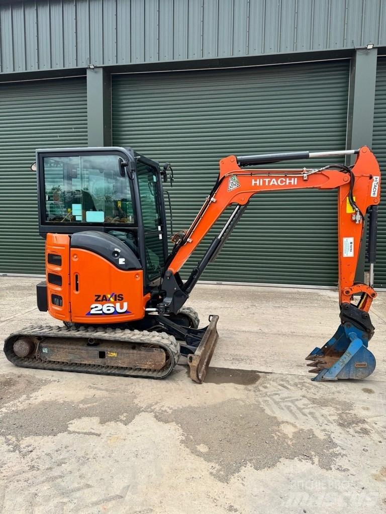 Hitachi ZX 26 U-6 CR Mini bageri <7t