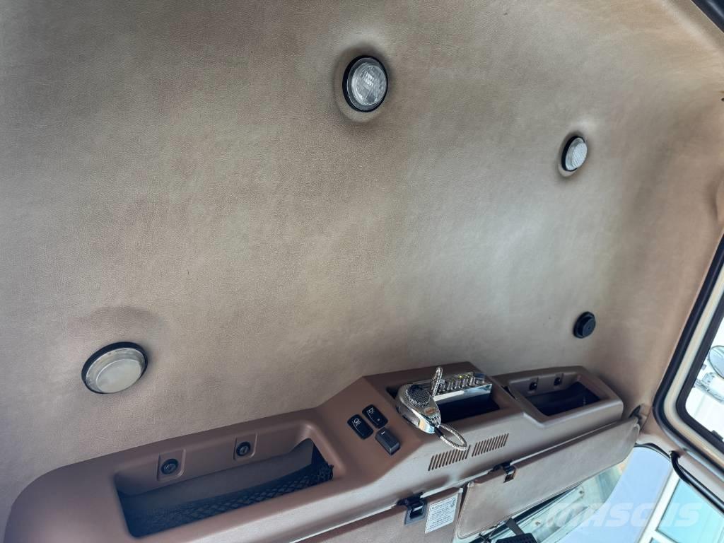 Mack GU713 Kiper kamioni