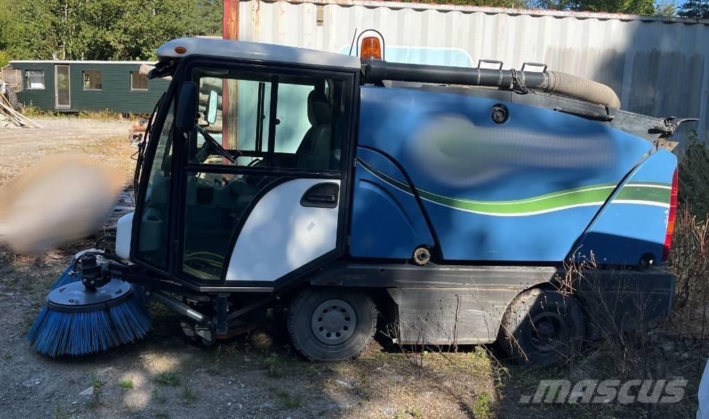 Johnston Compact 25 Strojevi za metenje