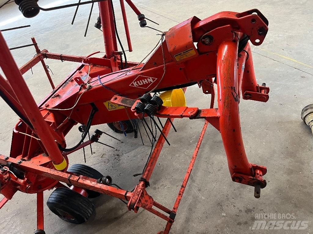 Kuhn 8501 MH Okretači i sakupljači sijena