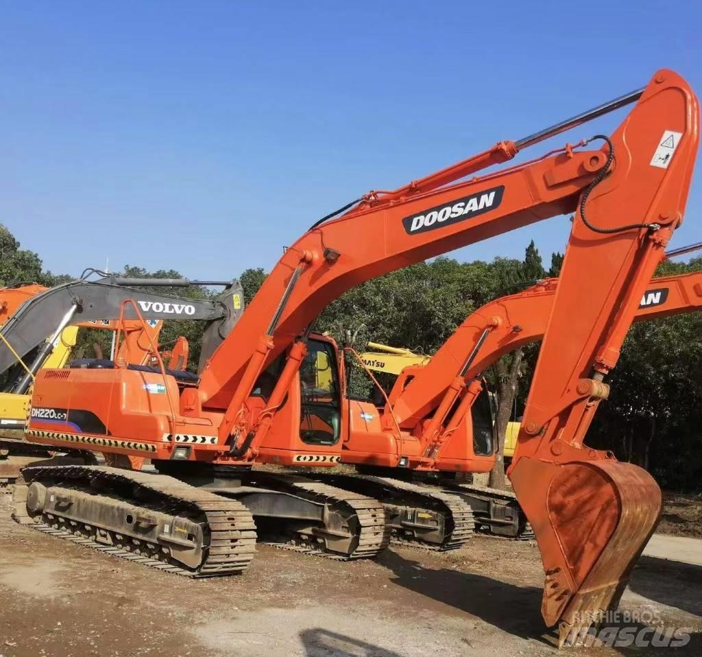Doosan DH 220 Bageri gusjeničari