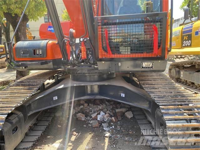 Doosan DX 225 LC Bageri gusjeničari