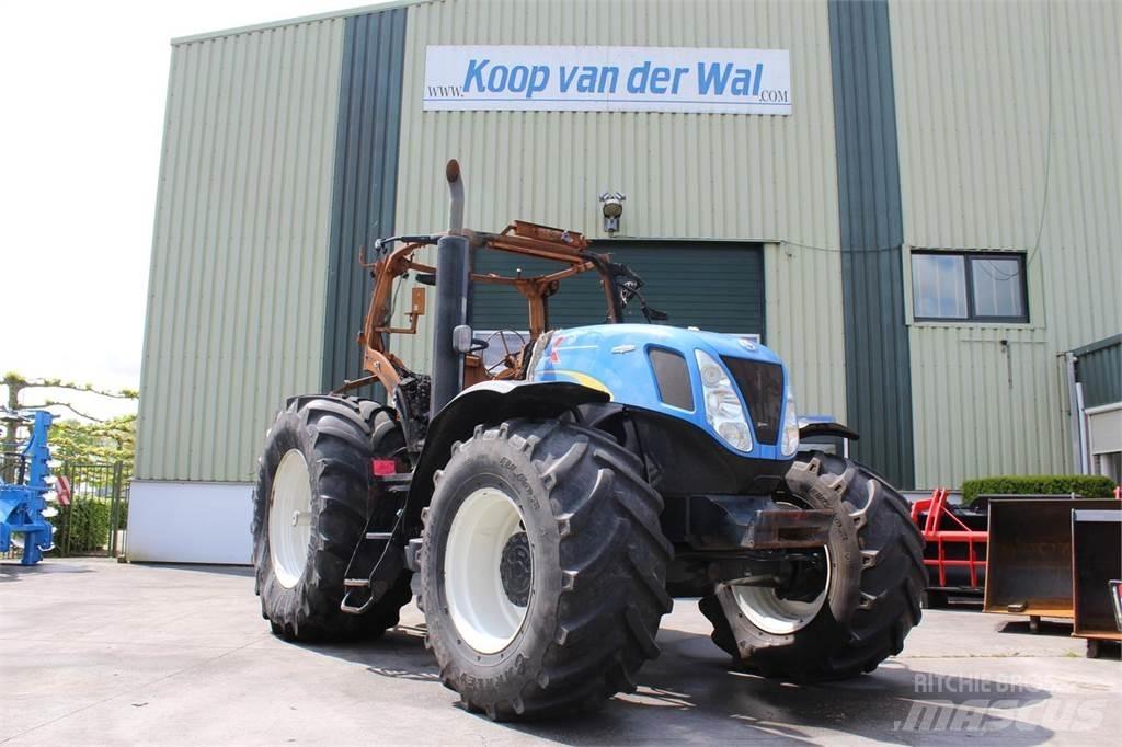 New Holland T7030 Traktori