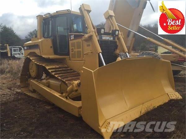 CAT D 6 R Buldožeri gusjeničari