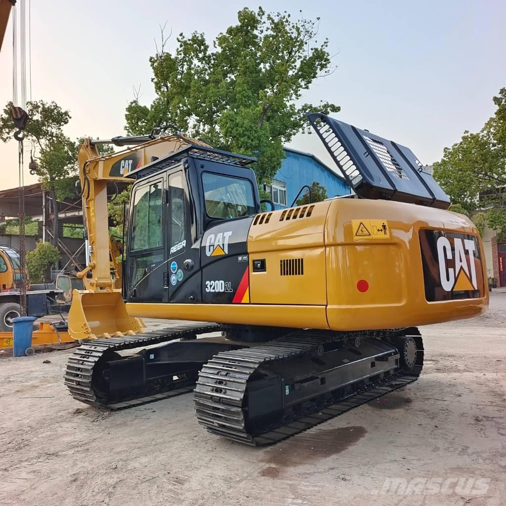 CAT 320 D2 Bageri gusjeničari