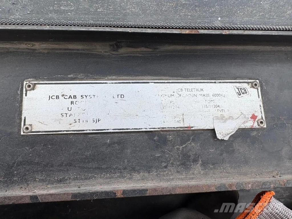 JCB TLT 35D TCR Poljoprivredni teleskopski utovarivači