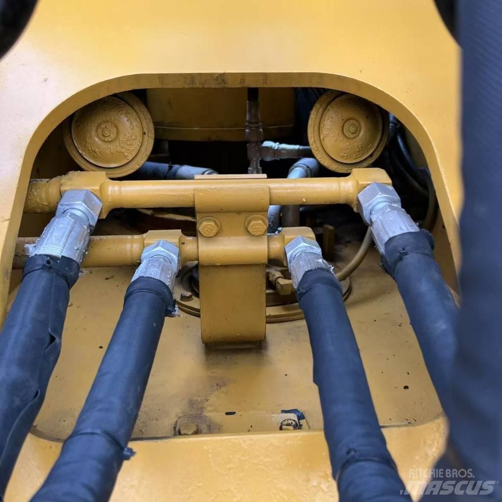 CAT 320D2 Midi bageri 7t – 12t