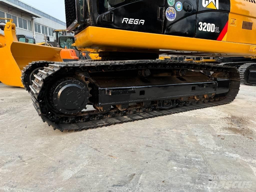 CAT 320D2 Midi bageri 7t – 12t