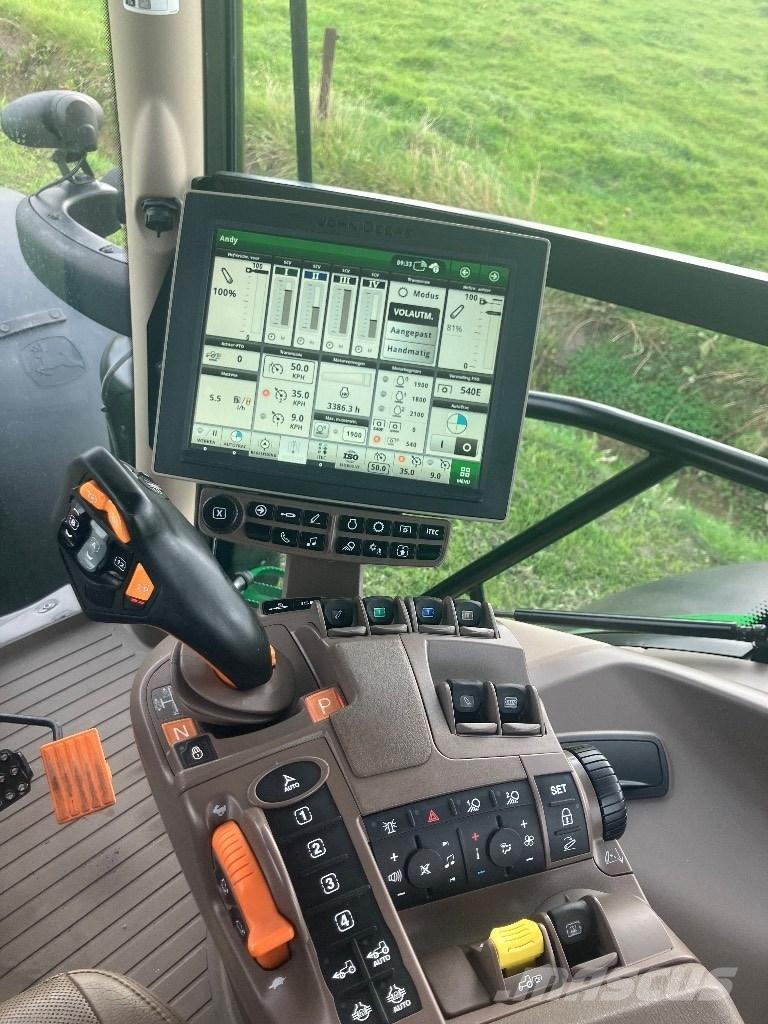 John Deere 6155 R Traktori