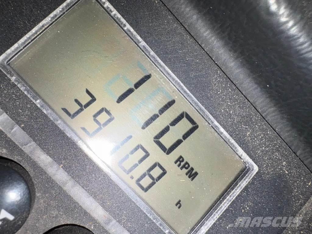 Aebi MFH 2500 Strojevi za metenje