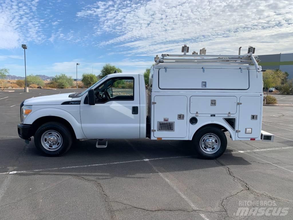 Ford F 350 Kiperi