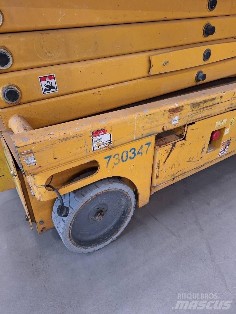 Haulotte Compact 12 Škaraste platforme