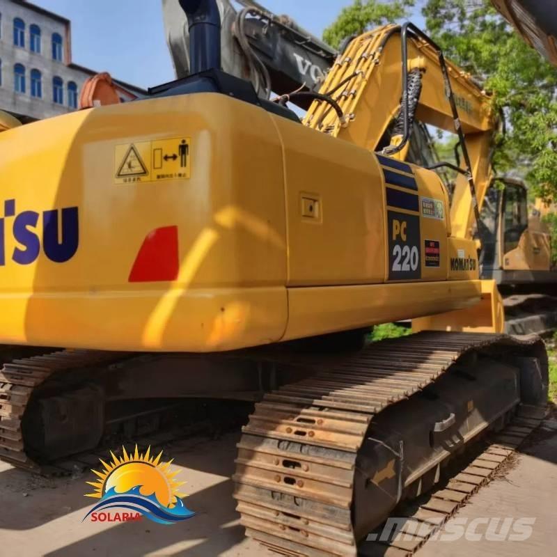 Komatsu PC 220-7 Bageri gusjeničari