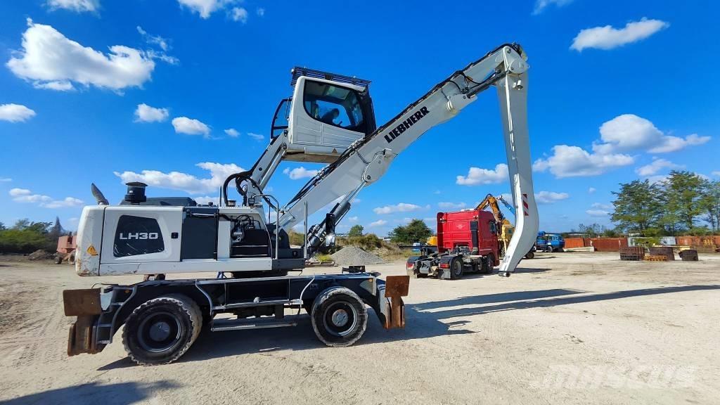 Liebherr LH 30 M Bageri za manipuliranje materijalom / otpadom
