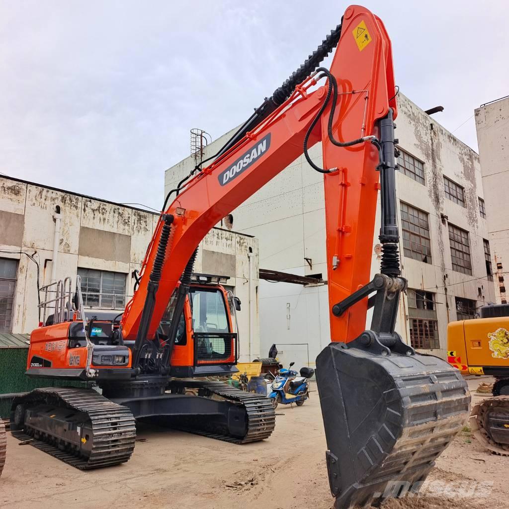 Doosan DX 300 LC-9C Bageri gusjeničari