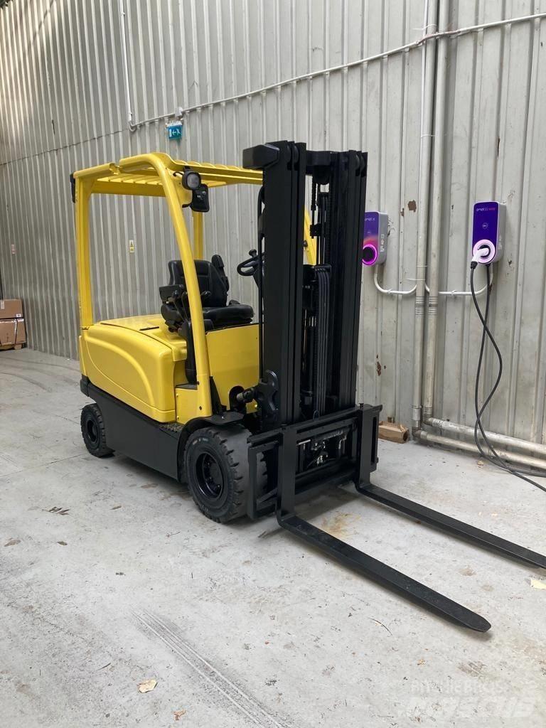 Hyster J2.5XN Električni viličari