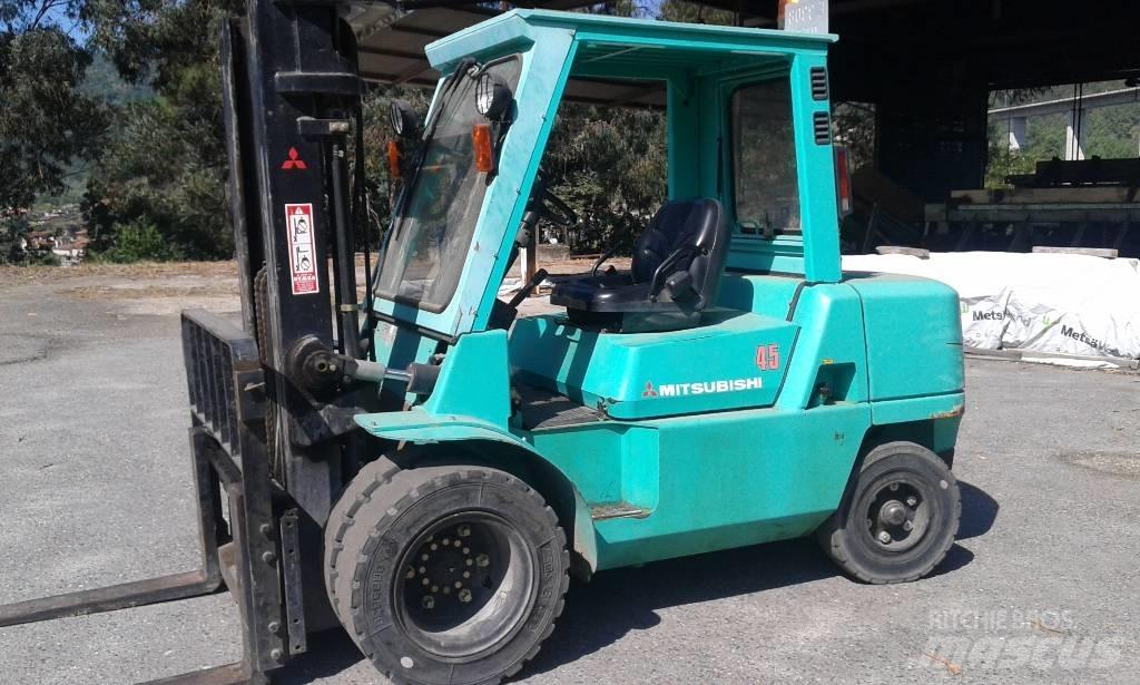 Mitsubishi FD45K2 Dizelski viličari