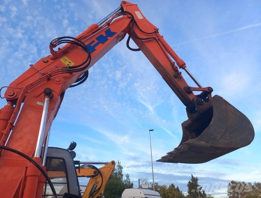 Fiat-Kobelco EX135 Bageri gusjeničari