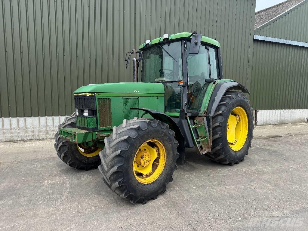 John Deere 6800 Traktori