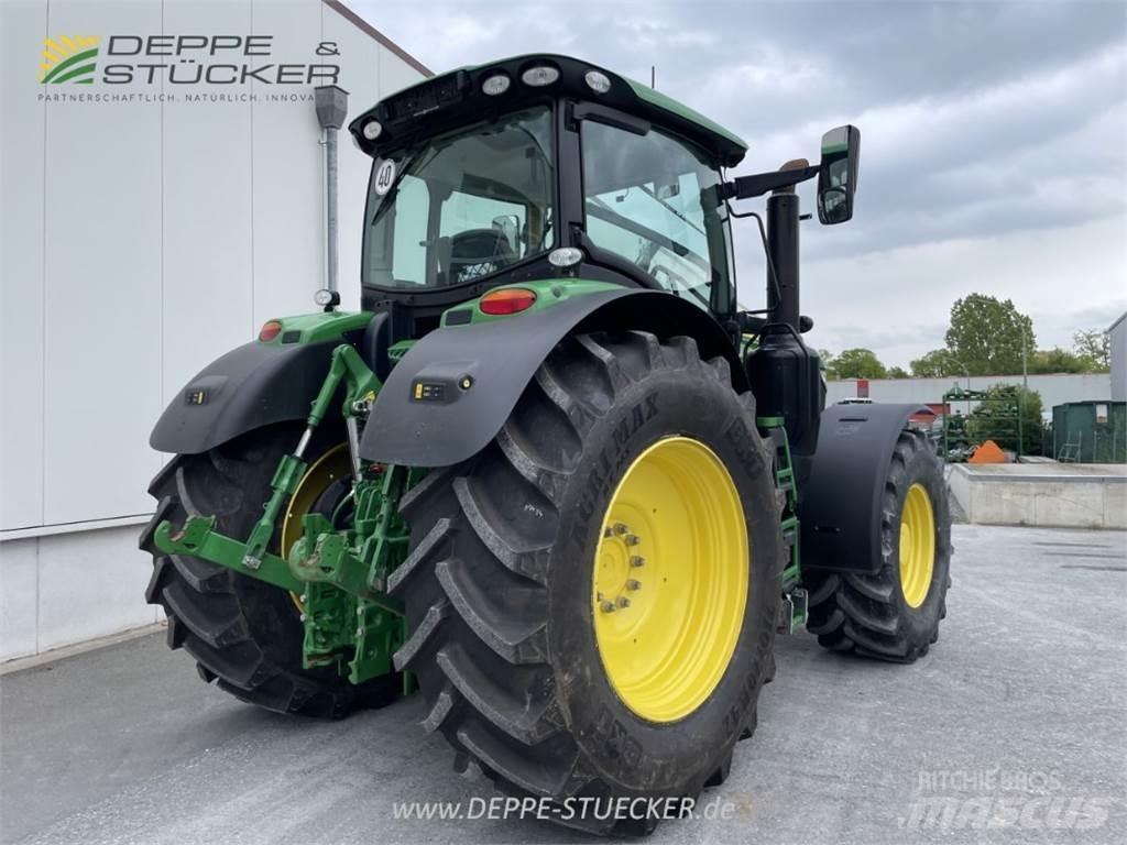 John Deere 6230R Traktori
