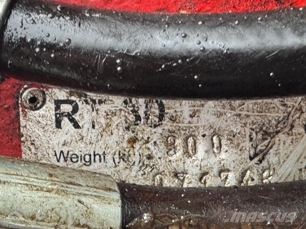 Komatsu PW 98 MR-6 Bageri na kotačima