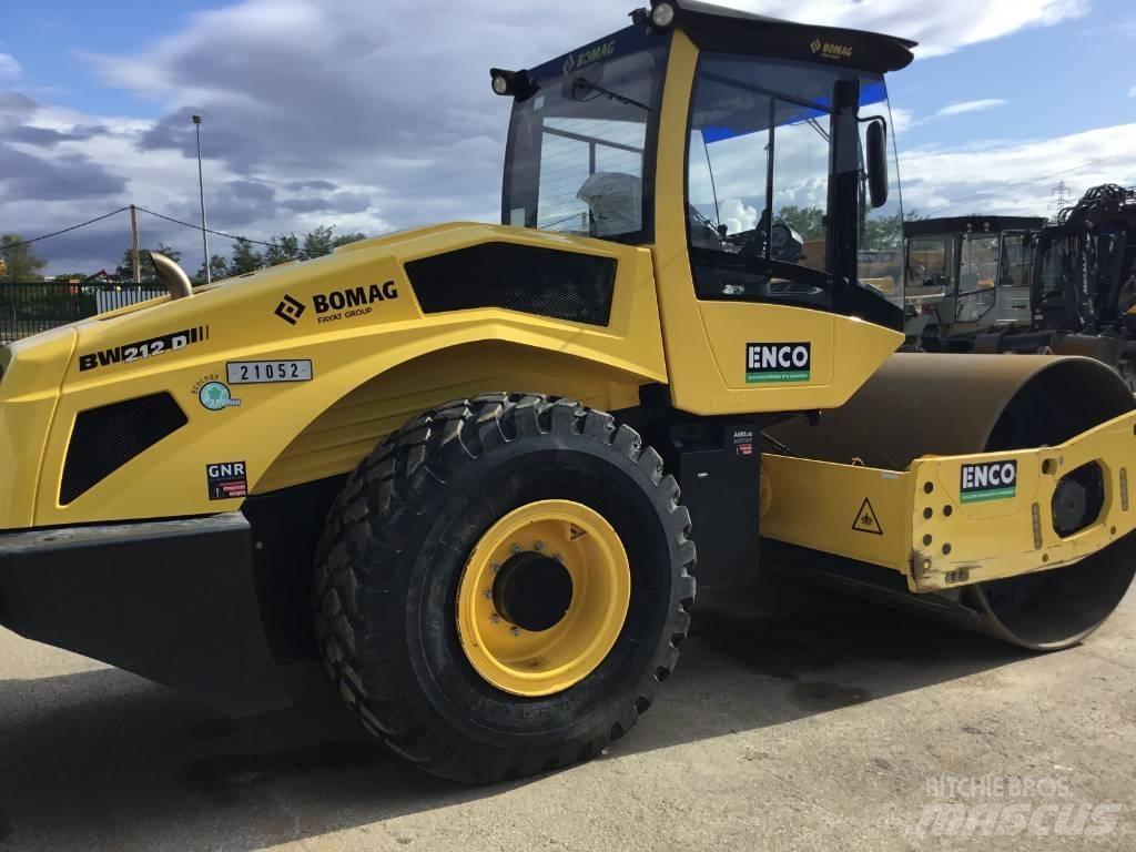Bomag BW212D5 Kompaktori zemlje