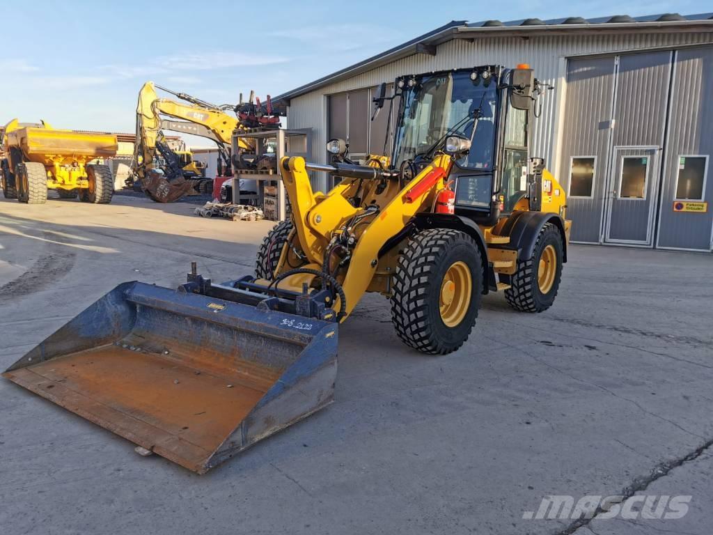 CAT 908 Utovarivači na kotačima