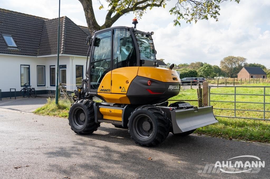 Mecalac 7 MWR Engcon Bageri na kotačima