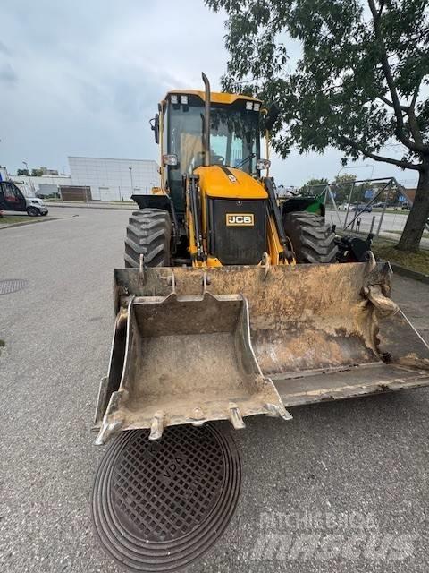 JCB 4CX PRO AEC Utovarni rovokopači