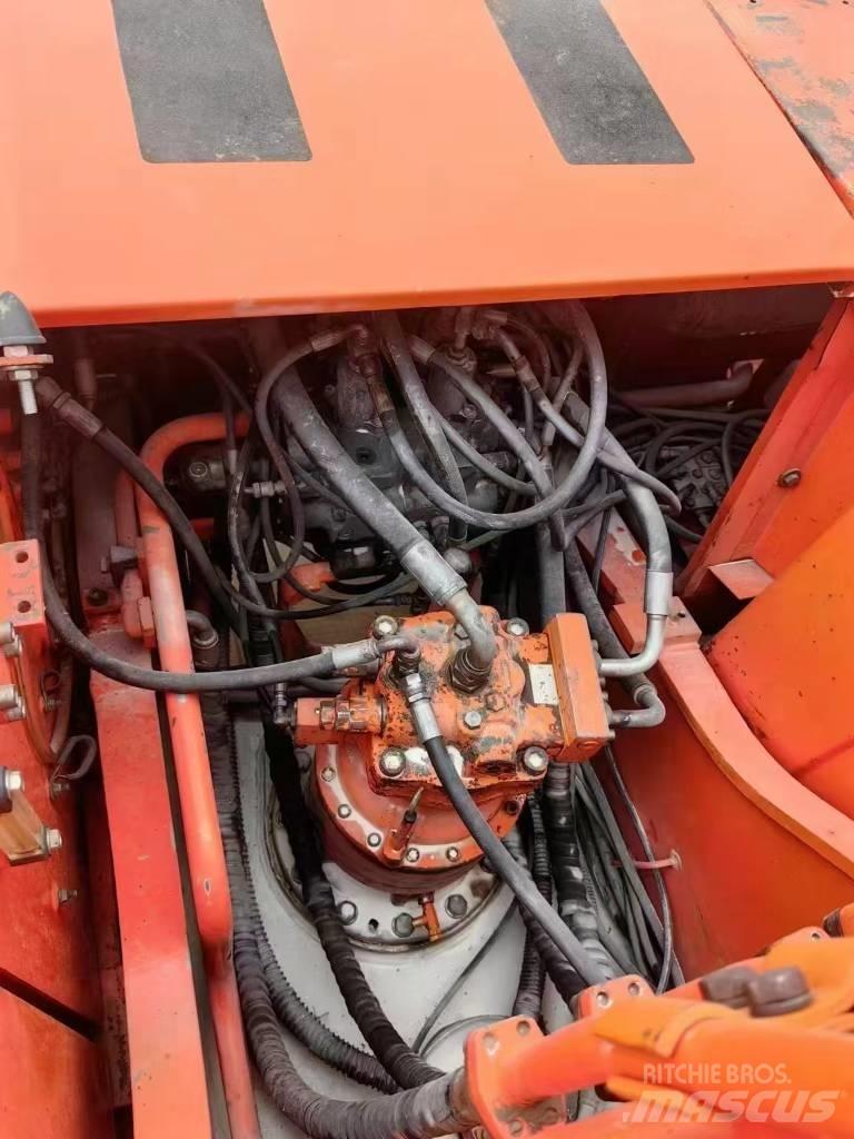 Doosan 225-7 Bageri gusjeničari