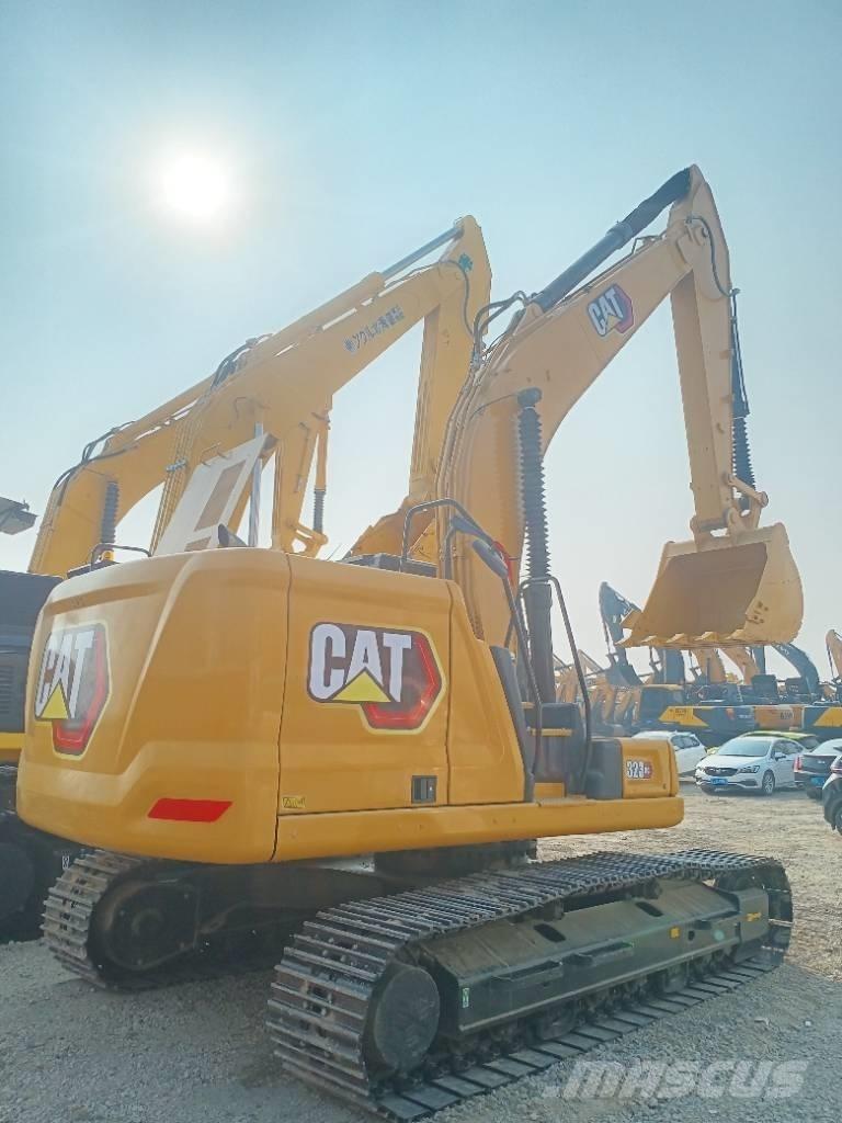 CAT 323GC Bageri gusjeničari