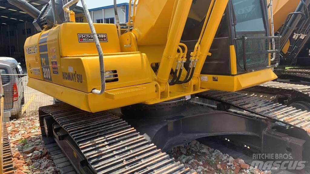 Komatsu PC 200 Bageri gusjeničari
