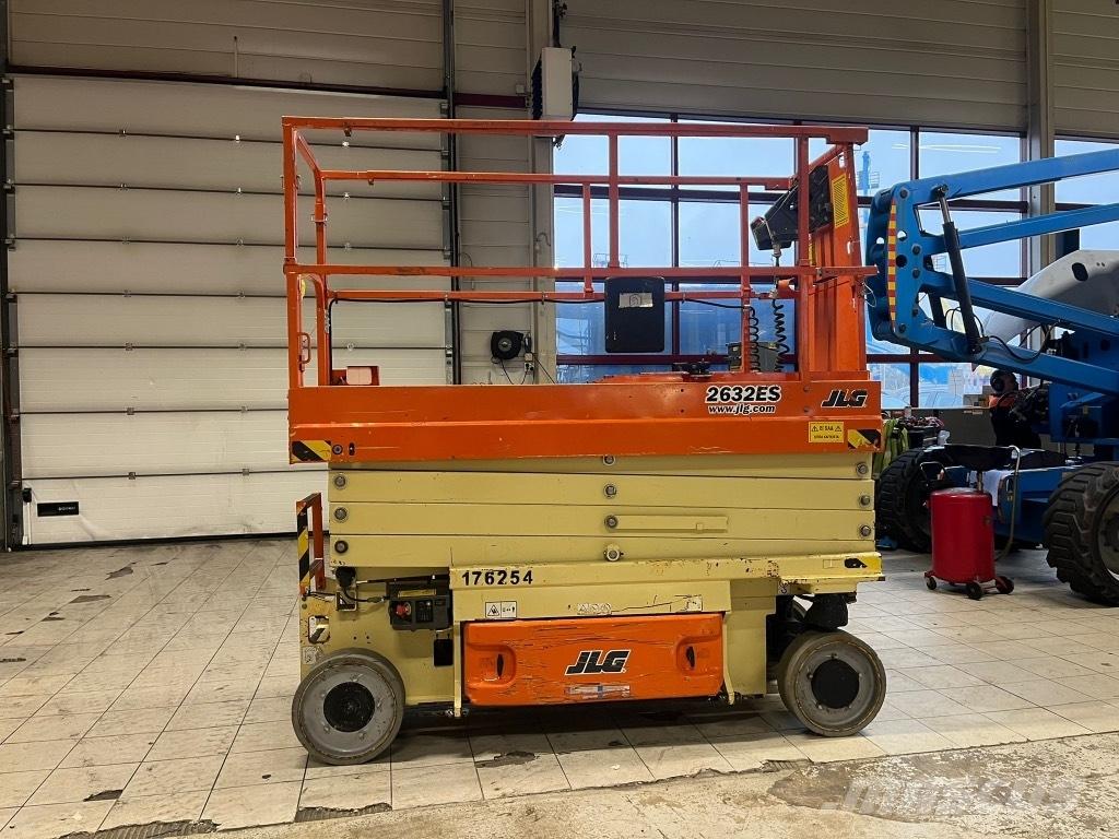 JLG 2630 ES Škaraste platforme