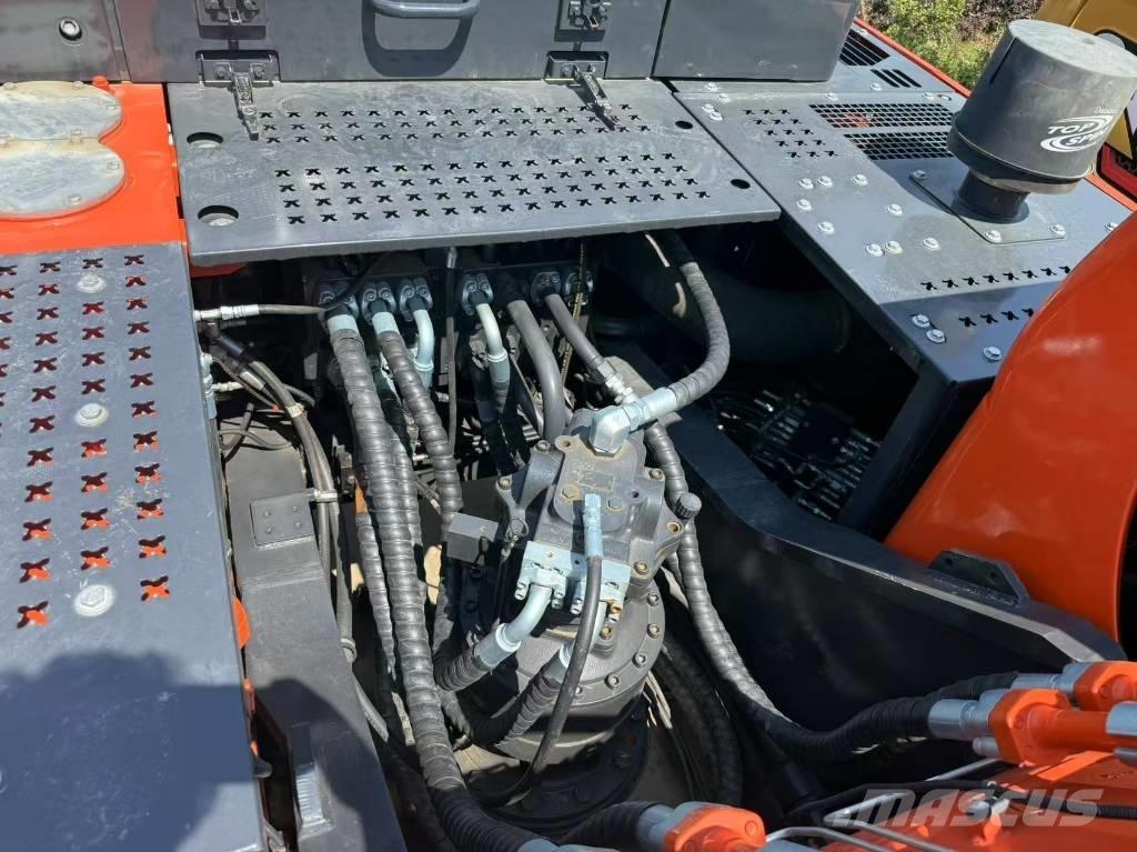 Doosan DX 340 Bageri gusjeničari