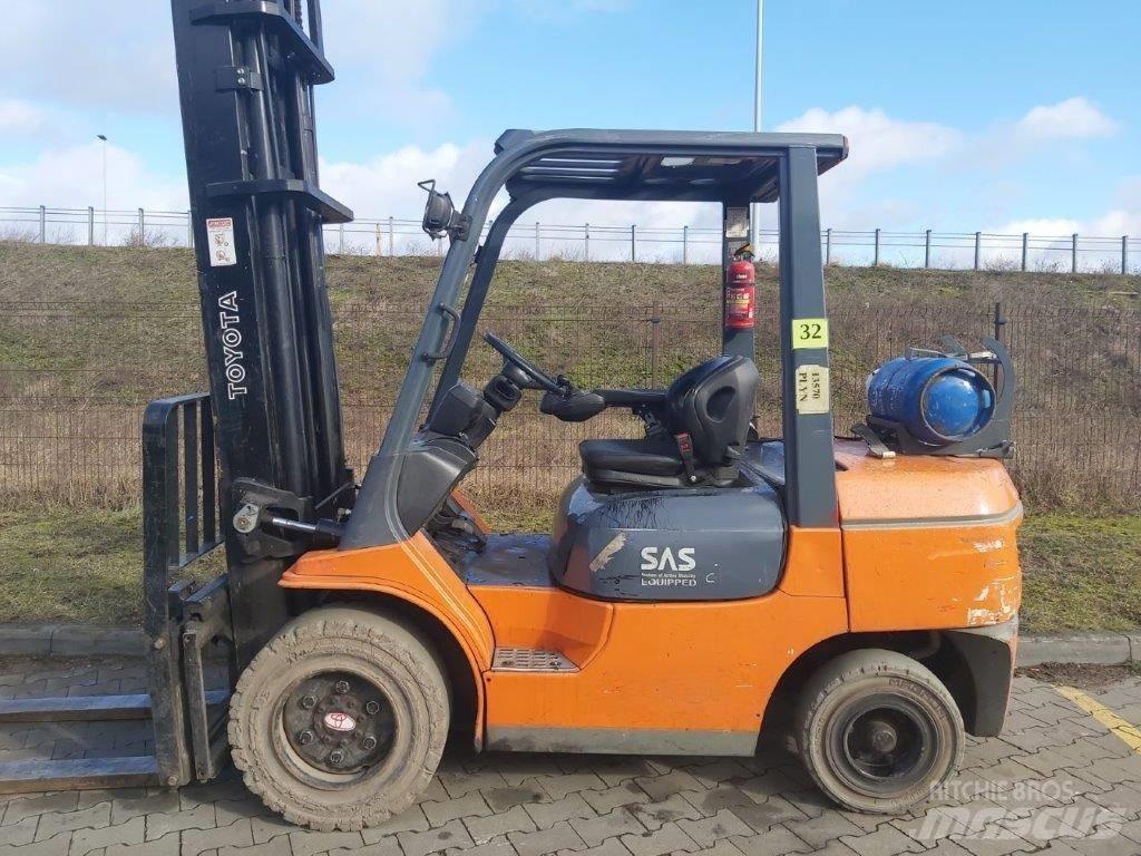 Toyota 7FG35 Plinski viličari