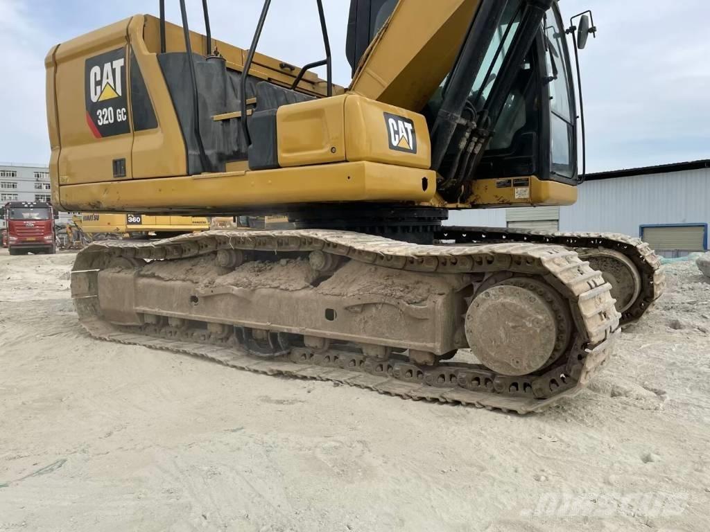 CAT 320GC Bageri gusjeničari