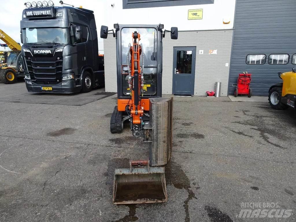 Hitachi ZX19-6CR Mini bageri <7t