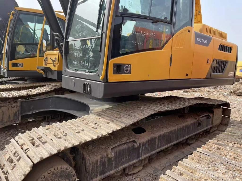 Volvo EC 250 D L Bageri gusjeničari