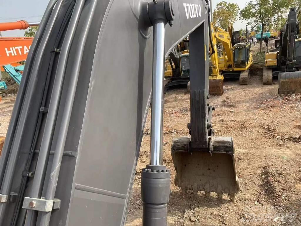 Volvo EC 250 D L Bageri gusjeničari