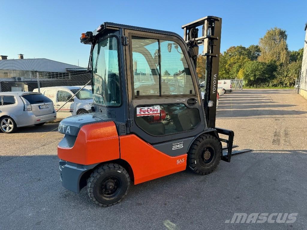 Toyota 02-8FDF25 Dizelski viličari